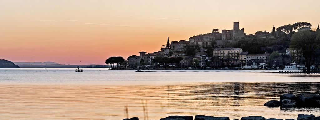 Hotel Kursaal Passignano sul Trasimeno Εξωτερικό φωτογραφία