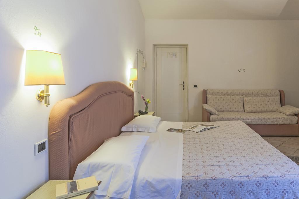 Hotel Kursaal Passignano sul Trasimeno Εξωτερικό φωτογραφία