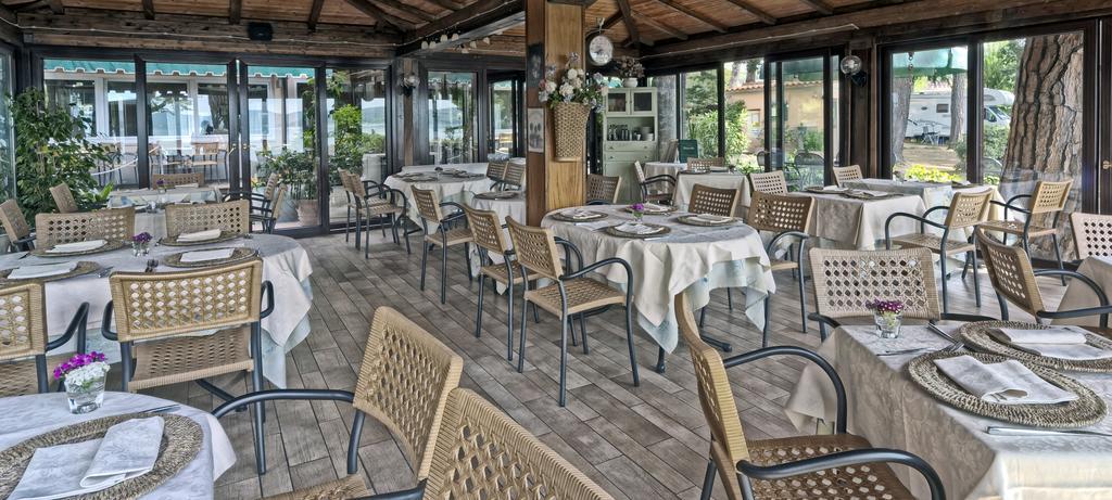 Hotel Kursaal Passignano sul Trasimeno Εξωτερικό φωτογραφία